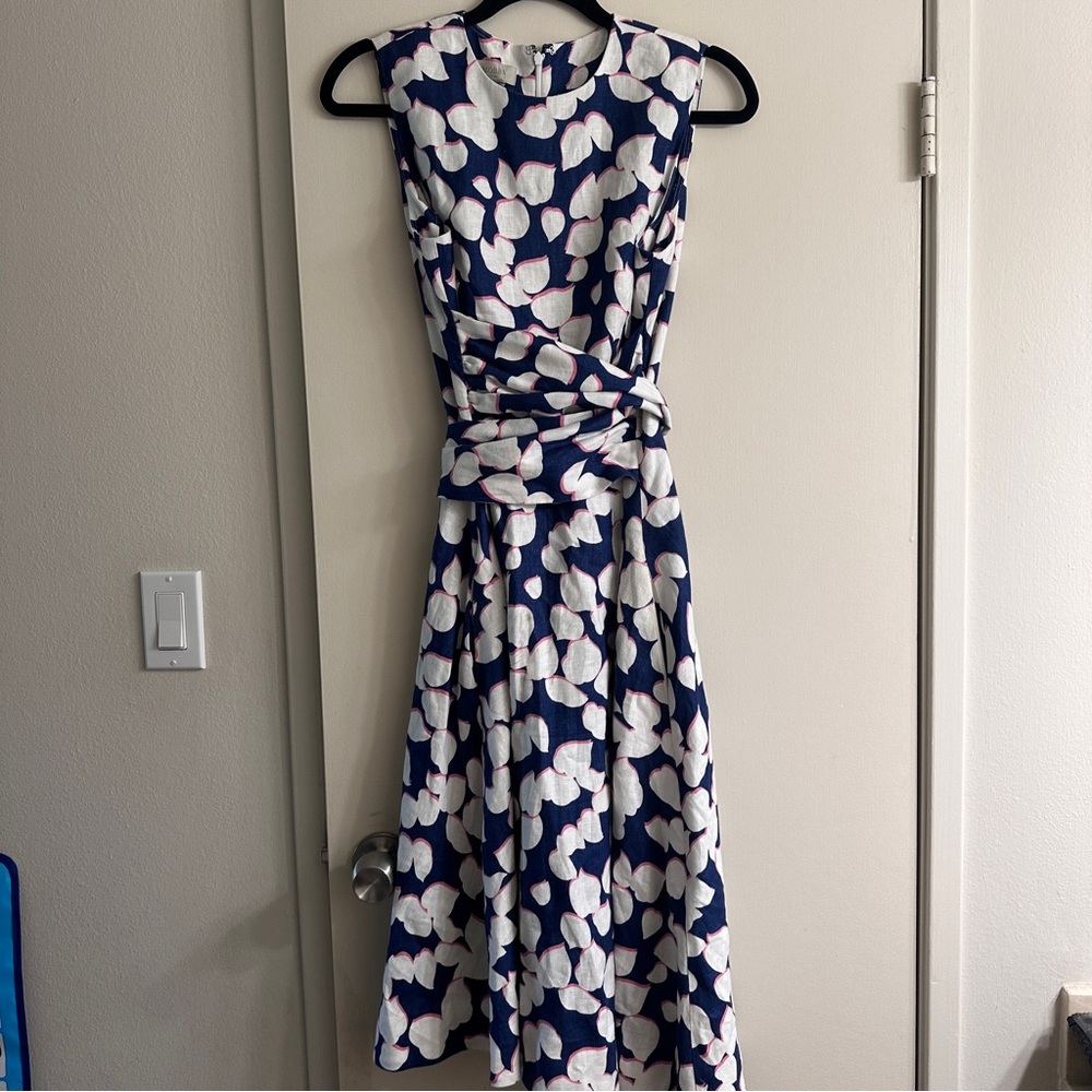Sleeveless Navy Midi Dress with White Petal Print - Picture 11 of 15